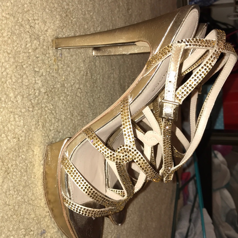 New pelle moda heels!